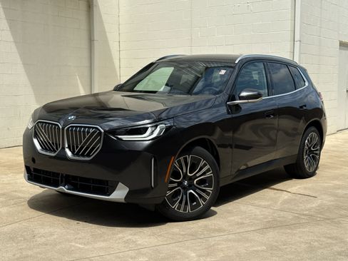 Used 2025 BMW X3 xDrive30i image 1