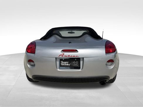 Used 2007 Pontiac Solstice Convertible w/ Premium Package RWD image 6