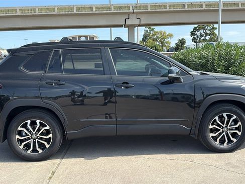 New 2026 Toyota Corolla Cross SE image 8