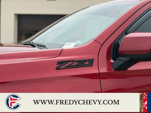 Used 2021 Chevrolet Tahoe Z71 w/ Z71 Signature Package AWD/4WD image 34