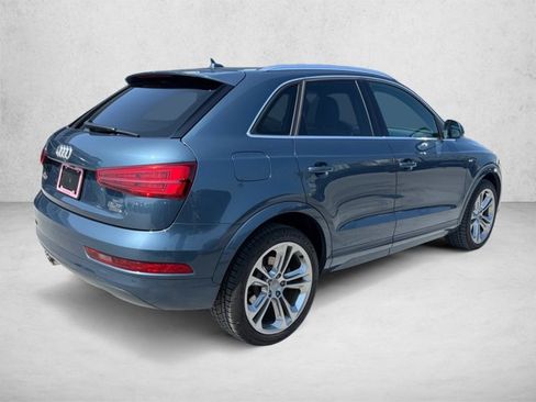 Used 2018 Audi Q3 2.0T Premium Plus w/ Premium Plus Package AWD/4WD image 5