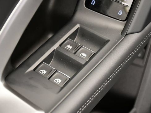 Used 2025 Audi Q5 Prestige AWD/4WD image 32
