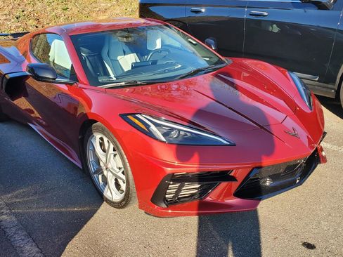 Used 2021 Chevrolet Corvette Stingray Preferred Cpe w/ Engine Appearance Package image 3