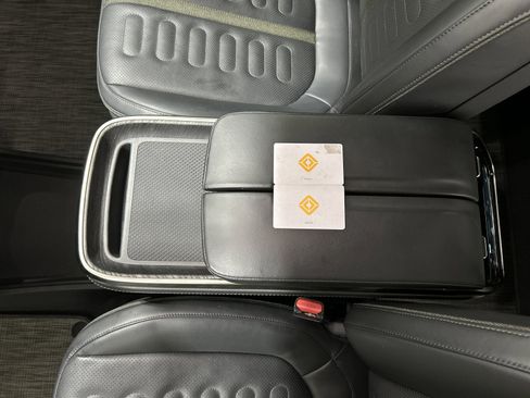 Used 2023 Rivian R1T Adventure image 29