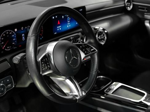 Used 2025 Mercedes-Benz CLA 250 4MATIC w/ Driver Assistance Package image 20
