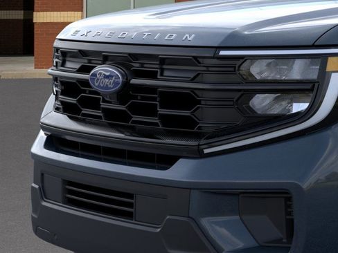 New 2025 Ford Expedition Max Active image 17