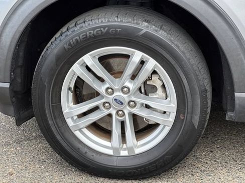 Used 2021 Ford Explorer XLT AWD/4WD image 46