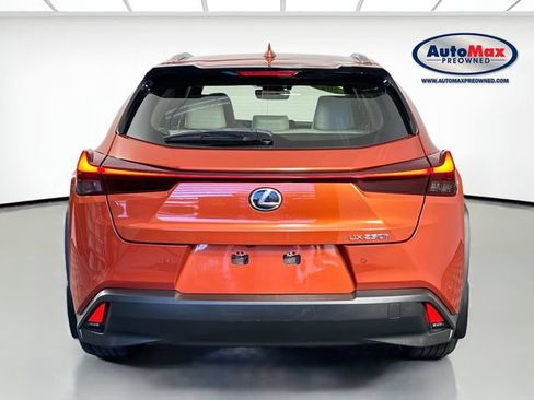 Used 2021 Lexus UX 250h w/ Premium Package AWD/4WD image 8