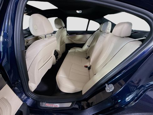 Used 2019 BMW 530i w/ Convenience Package image 25