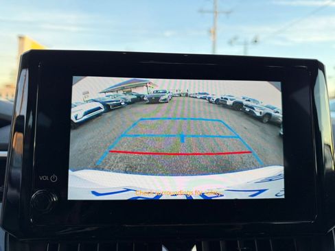 Used 2025 Toyota Corolla LE image 17