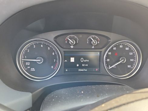 Used 2024 Buick Enclave Essence w/ Experience Buick Package FWD image 5