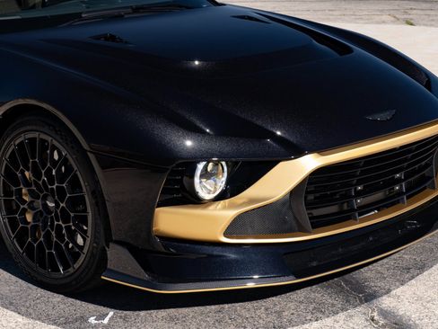 Used 2024 Aston Martin Valour image 2