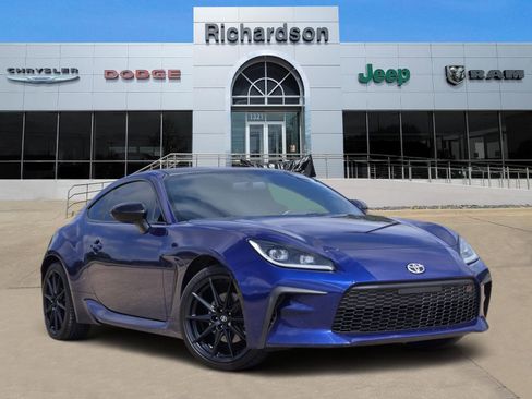 Used 2022 Toyota GR86 Premium RWD image 1