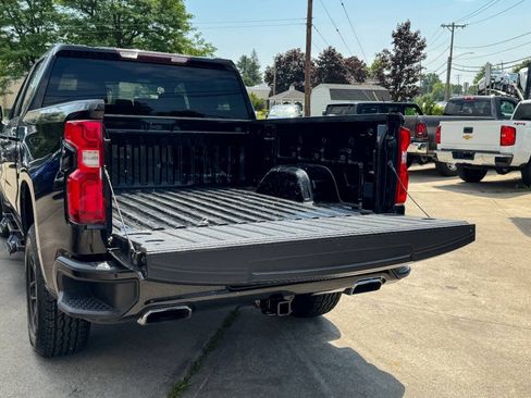 Used 2020 Chevrolet Silverado 1500 LT Trail Boss w/ Convenience Package AWD/4WD image 16