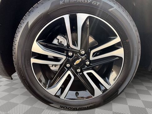 Used 2024 Chevrolet TrailBlazer LT w/ LT Cold Weather Package FWD image 9