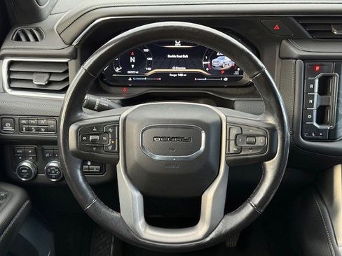 Used 2022 GMC Yukon Denali w/ Advanced Technology Package image 31