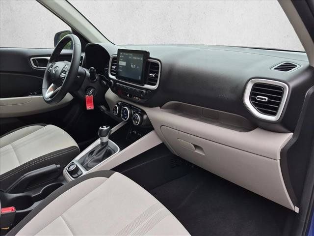 Used 2022 Hyundai Venue SEL FWD image 26