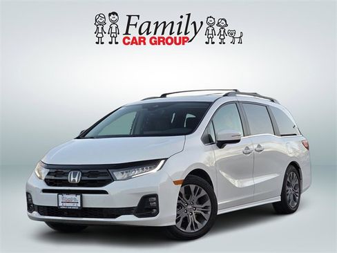 Used 2025 Honda Odyssey Touring image 1
