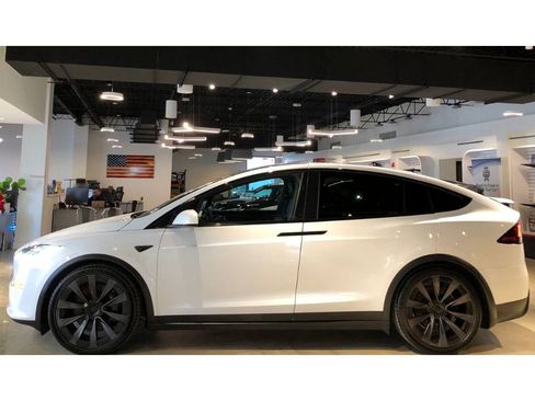 Used 2022 Tesla Model X Long Range image 8