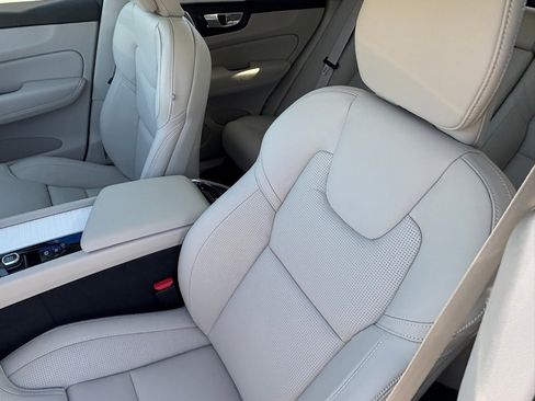 New 2026 Volvo XC60 B5 Ultra w/ Protection Package Premier image 21