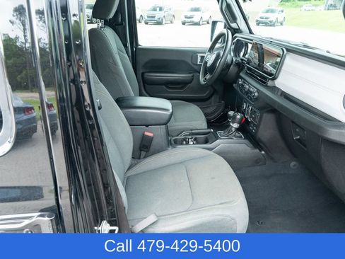 Used 2024 Jeep Wrangler Unlimited Sport AWD/4WD image 41