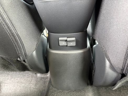 New 2025 Nissan Kicks Play S image 15