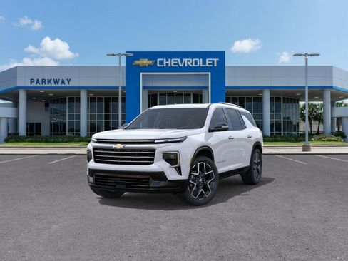 New 2026 Chevrolet Traverse High Country FWD image 8
