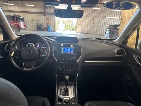 Certified 2023 Subaru Forester Premium AWD/4WD image 19