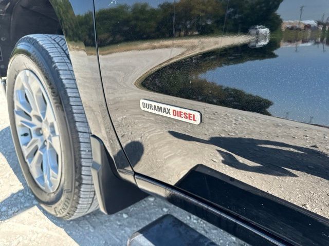 Used 2024 Chevrolet Silverado 1500 LTZ w/ LTZ Premium Package RWD image 12