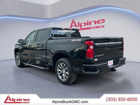 Used 2021 Chevrolet Silverado 1500 LT AWD/4WD image 3