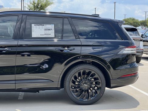 New 2025 Lincoln Aviator Reserve w/ Equipment Group 201A image 6