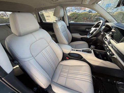New 2026 Honda HR-V EX-L image 38