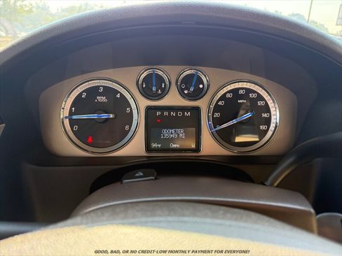 Used 2010 Cadillac Escalade Premium AWD/4WD image 12