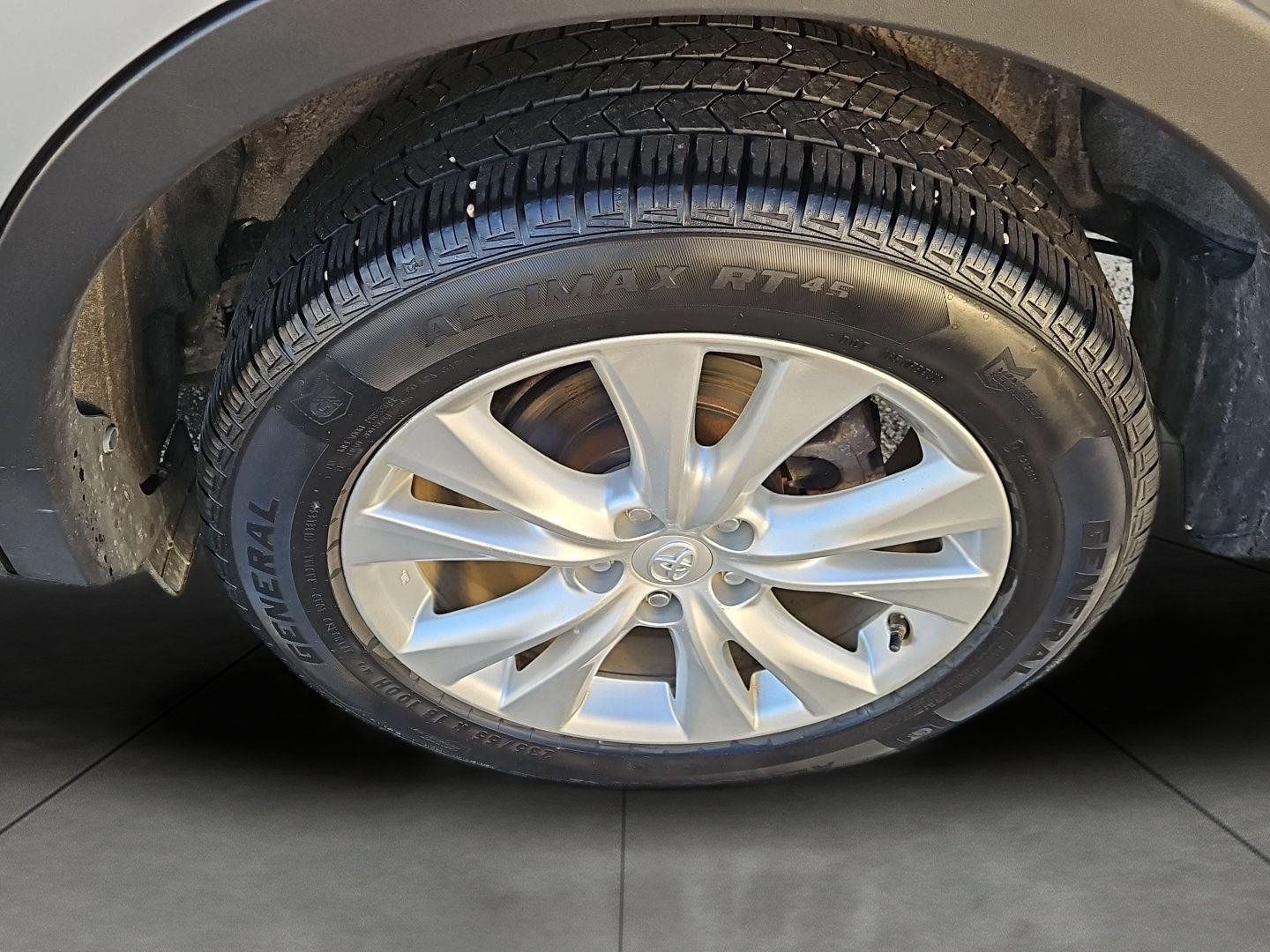 Used 2014 Toyota RAV4 Limited AWD/4WD image 13