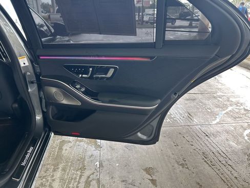 Used 2021 Mercedes-Benz S 580 4MATIC Sedan image 41