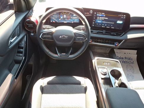 Certified 2025 Chevrolet Equinox RS FWD image 13