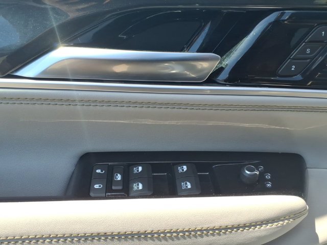 Used 2023 Jeep Wagoneer 4WD w/ Premium Group I image 27