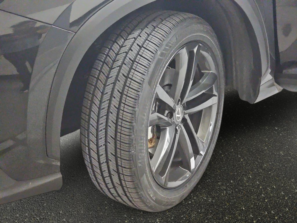 Used 2024 Lexus NX 450h+ AWD w/ Vision Package image 31