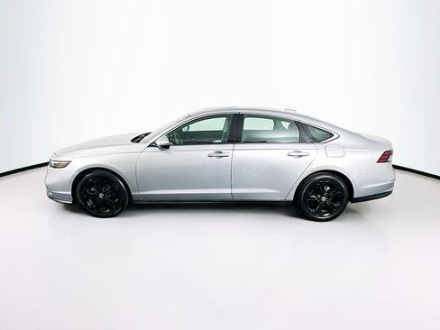 Used 2024 Honda Accord EX image 4