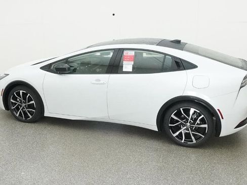 New 2026 Toyota Prius Plug-In Hybrid image 11