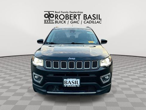 Used 2018 Jeep Compass Limited w/ Navigation Group AWD/4WD image 3