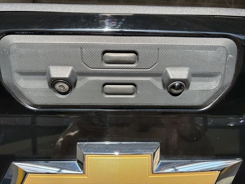 Used 2022 Chevrolet Silverado 3500 High Country image 8