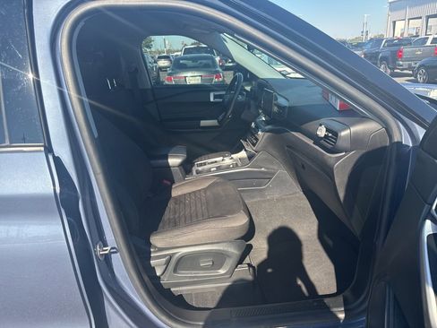 Used 2021 Ford Explorer XLT image 33