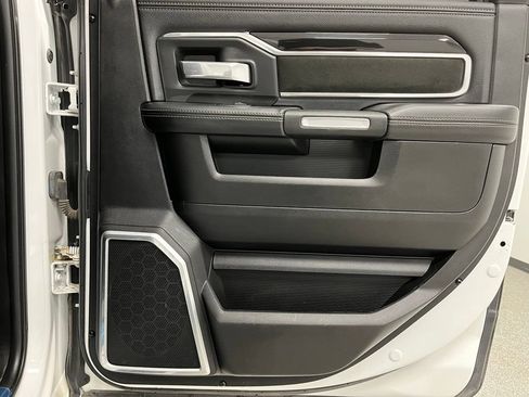 Used 2019 RAM 3500 Laramie AWD/4WD image 44