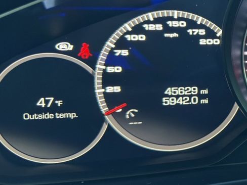 Used 2020 Porsche Panamera GTS image 11