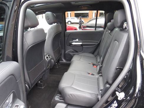 Certified 2023 Mercedes-Benz GLB 250 4MATIC image 19