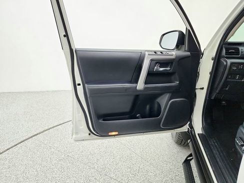 Used 2021 Toyota 4Runner SR5 Premium w/ Moonroof Package AWD/4WD image 24