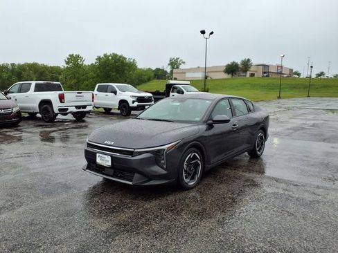 Used 2025 Kia K4 EX FWD image 43