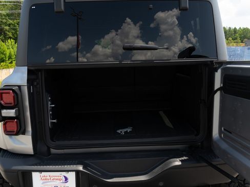 Used 2024 Ford Bronco Raptor w/ Interior Carbon Fiber Pack 6 AWD/4WD image 18