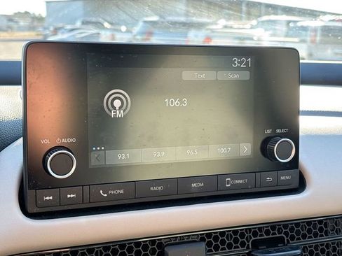 Used 2024 Honda HR-V LX image 22